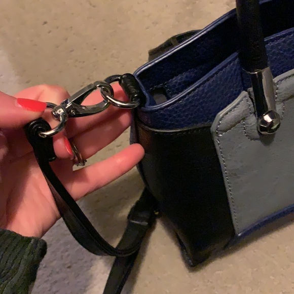 Danielle Nicole crossbody bag - Picture 4 of 4